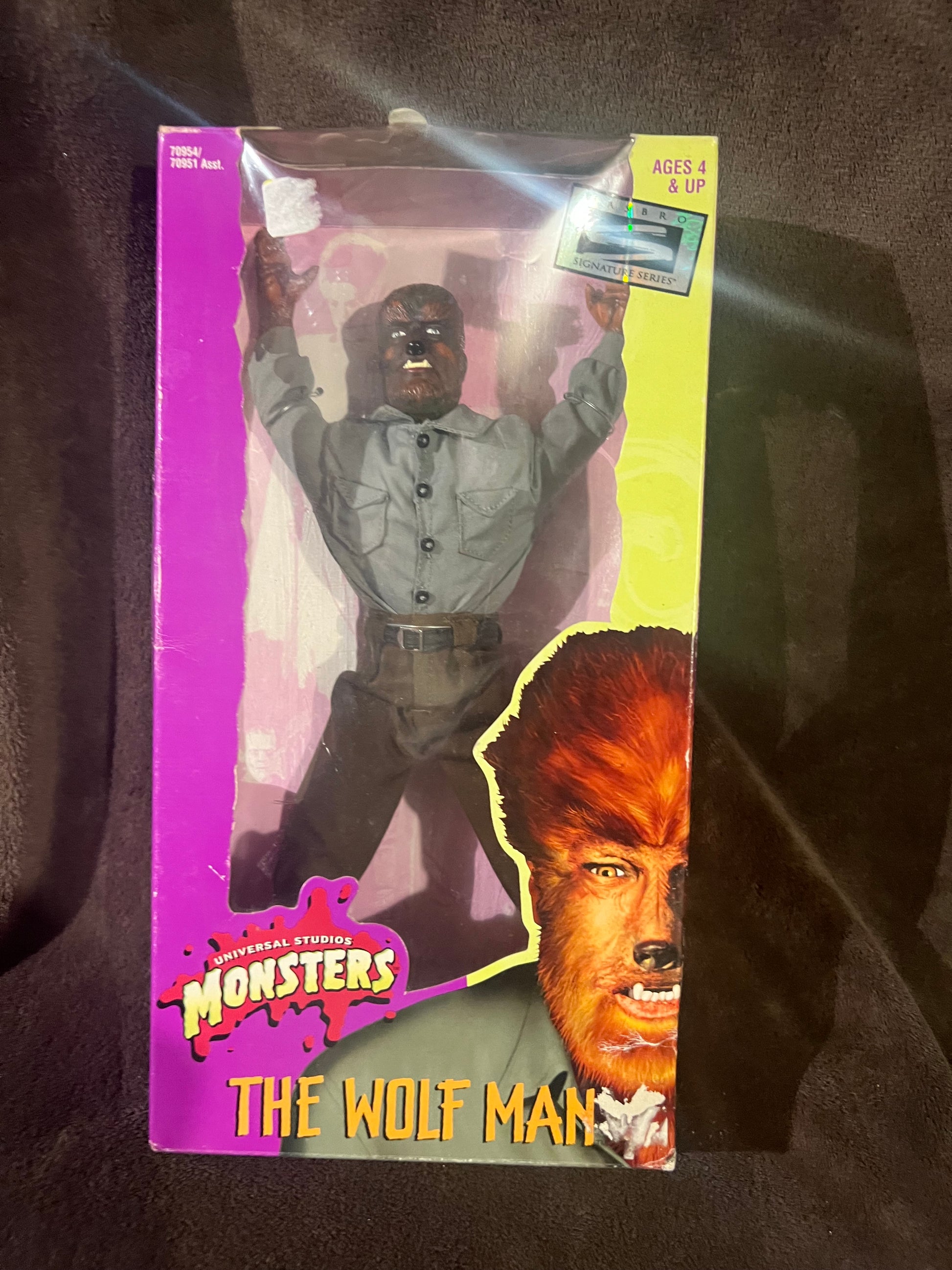 Universal Studio Monsters Kenner Wolfman Action Figure Collectible Doll Never opened