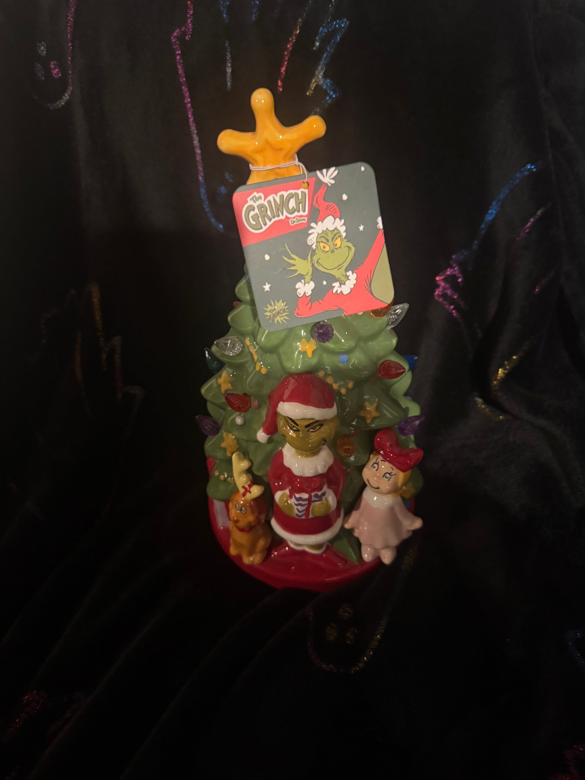 The Grinch, Cindy Lou and Max the Dog Holiday Light up Christmas LED Bulb Tree